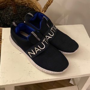 Girl’s Nautica Brand Slip-on Sneakers - Dark Navy Blue - Size 5 GUC
